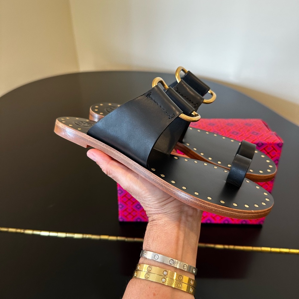 TORY BURCH NWT AUTHENTIC MINIMALIST LUXURY RESORT SUMMER RAVELLO STUDDED SANDAL - Picture 14 of 17